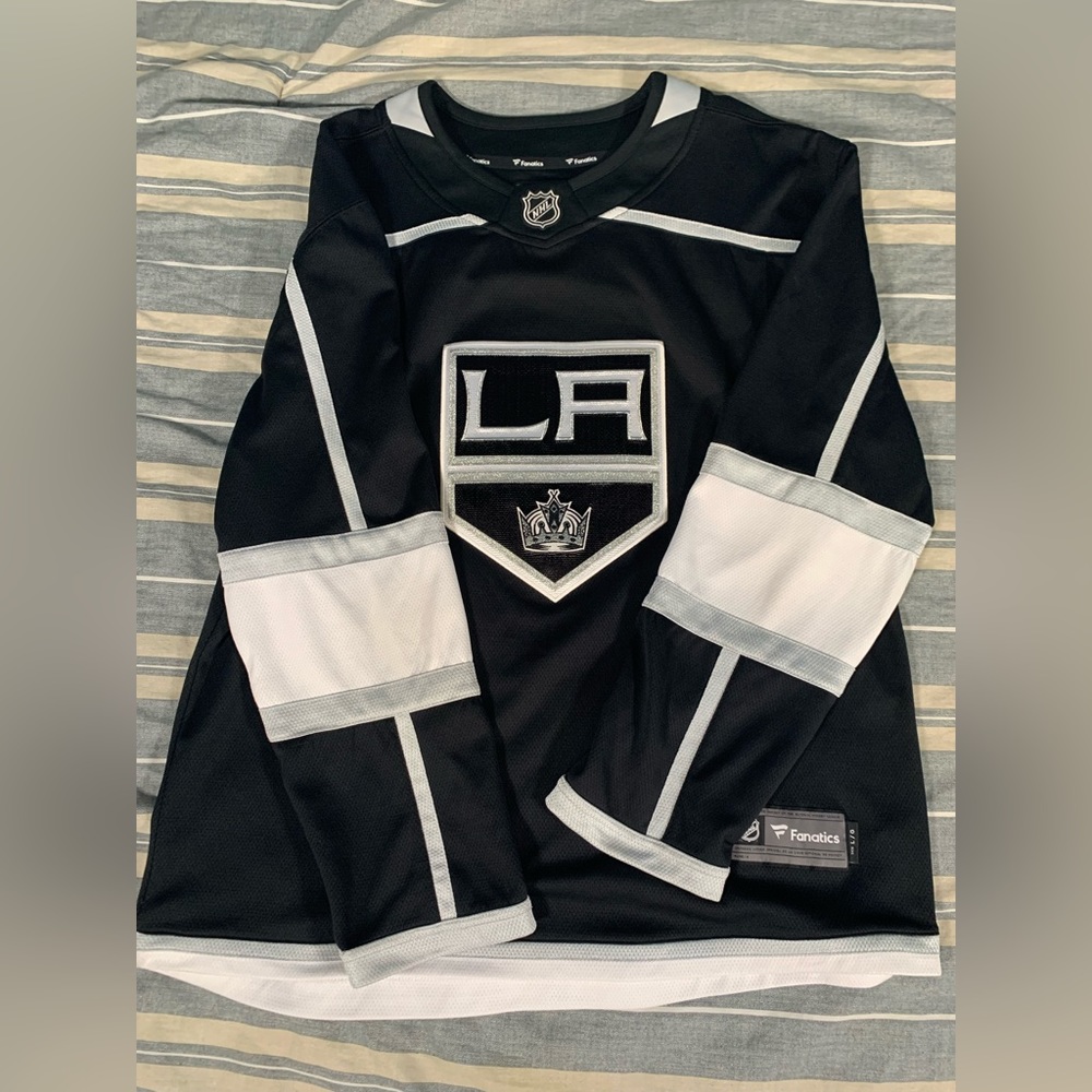 Los Angeles Kings NWOT Jersey